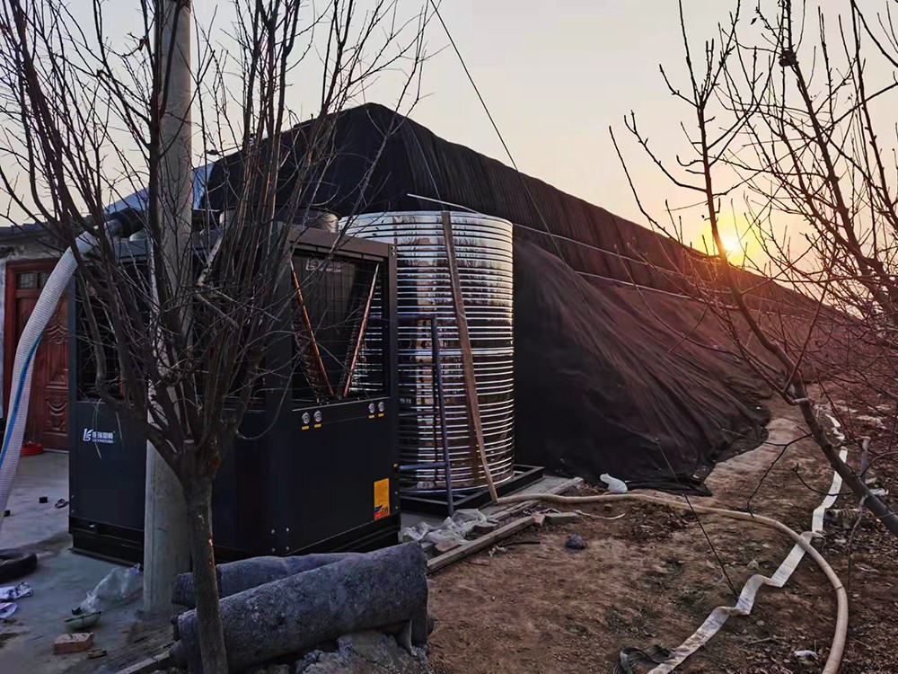 山西运城3500㎡单体甜瓜大棚冬季恒温工程